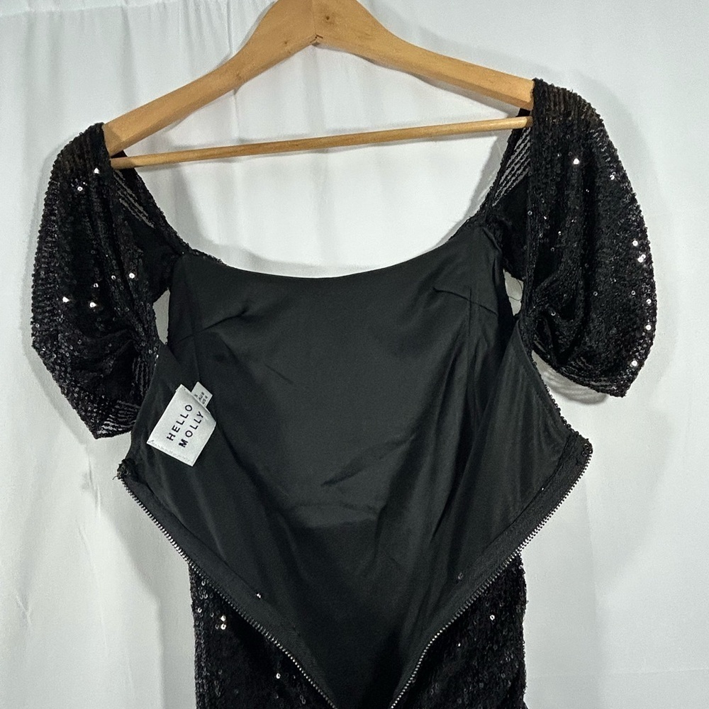 Hello Molly Size 4 Black Sequins Dress Scoop Neck Cinched Sexy Lined Mini - Picture 2 of 16